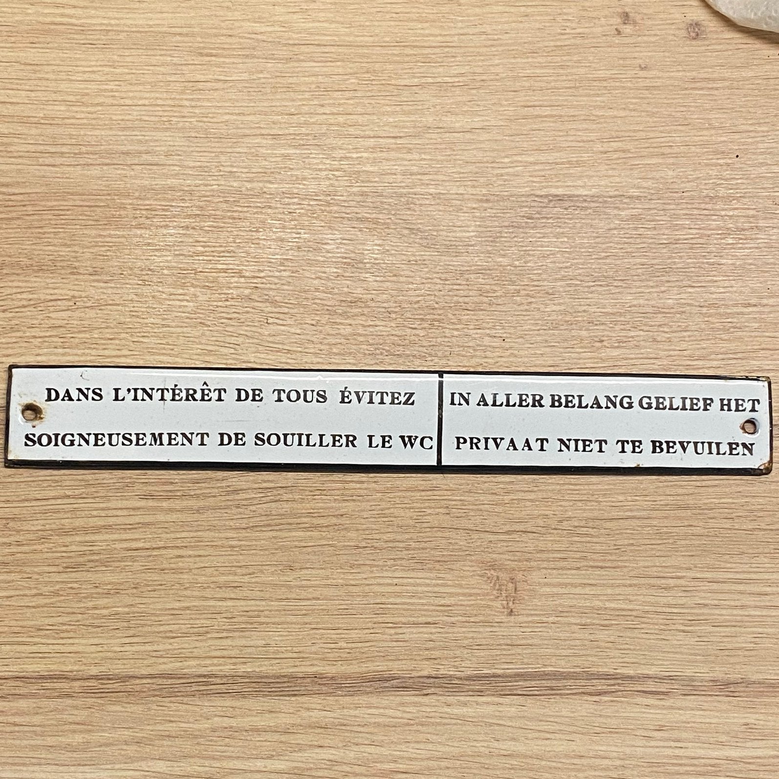 Oude geëmailleerde toiletplaat, Ophalen of Verzenden, Zo goed als nieuw