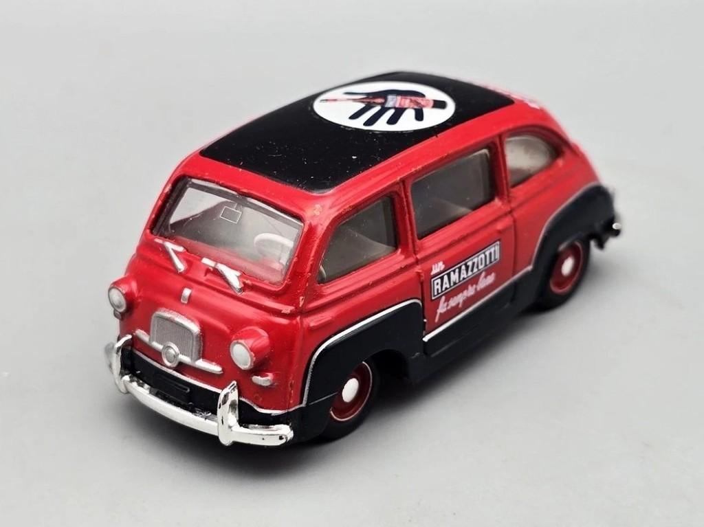 1:43 Brumm R286 Fiat 600 Multipla 1956-1965 Ramazotti , los, Hobby en Vrije tijd, Ophalen of Verzenden, Gebruikt, Auto