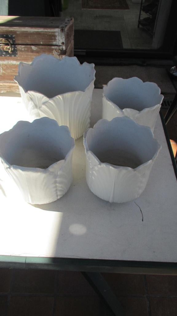 4 witte Bloempotten of cache-pot, Ophalen, Gebruikt, Rond, Binnen