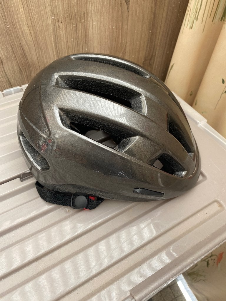 Fietshelm Btwin, Ophalen