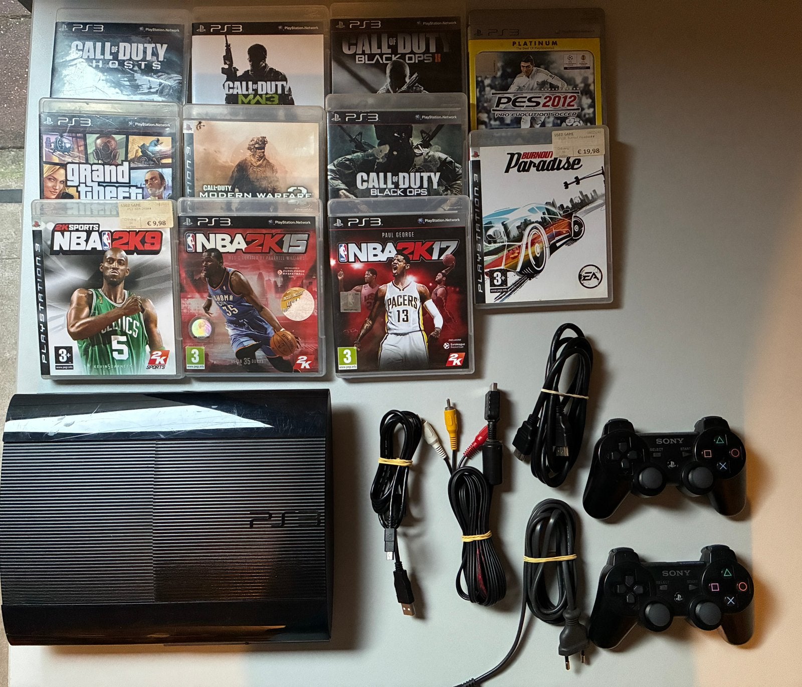 PlayStation 3 (PS3) Super Slim met games en 2 controllers, Consoles de jeu & Jeux vidéo, Consoles de jeu | Sony PlayStation 3