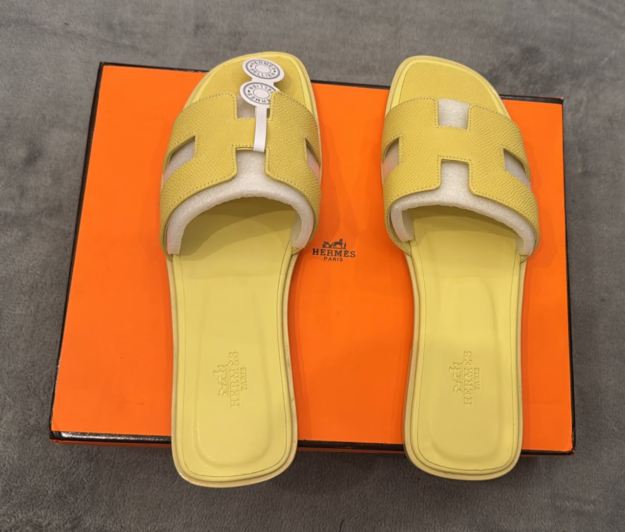 Sandales Hermès Oran, Enlèvement ou Envoi, Neuf, Chaussons