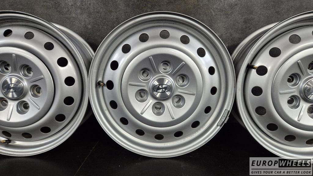 17 inch Hyundai Staria velgen 6x139.7, Auto-onderdelen, Banden en Velgen, Gebruikt, -, -, Banden en Velgen