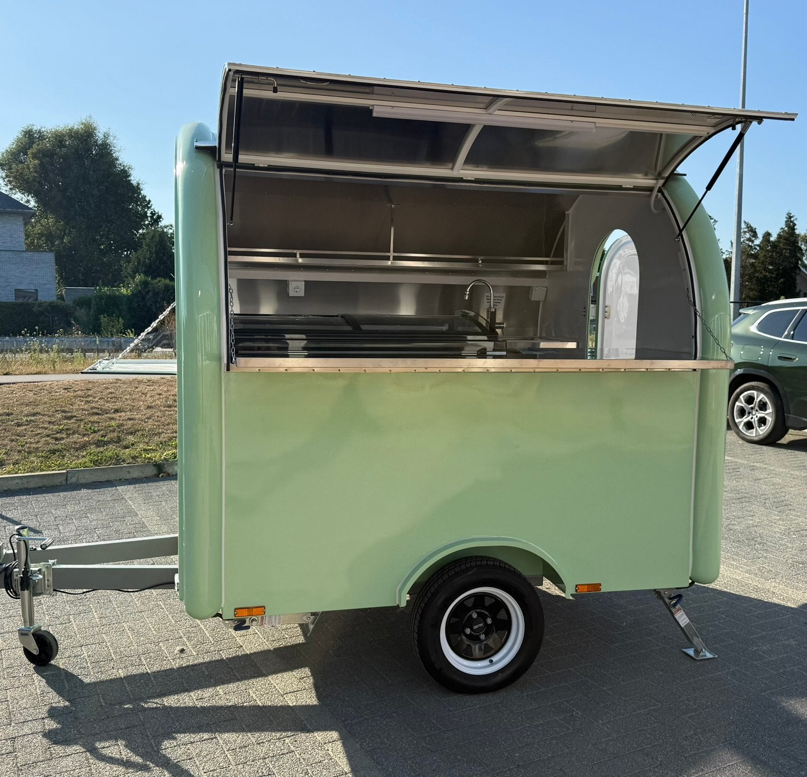 Foodtrailer ijswagen, Ophalen