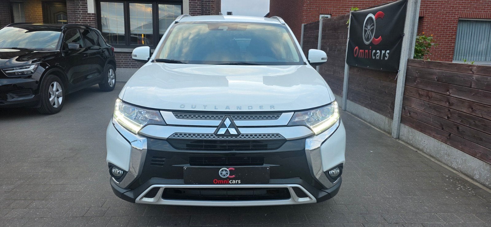 Mitsubishi Outlander Automatic 2.0i/ 2020/ TVA déductible, Outlander, Euro 6, Entreprise, https://public.car-pass.be/vhr/790e80fc-6028-42c6-a228-36175b288d41