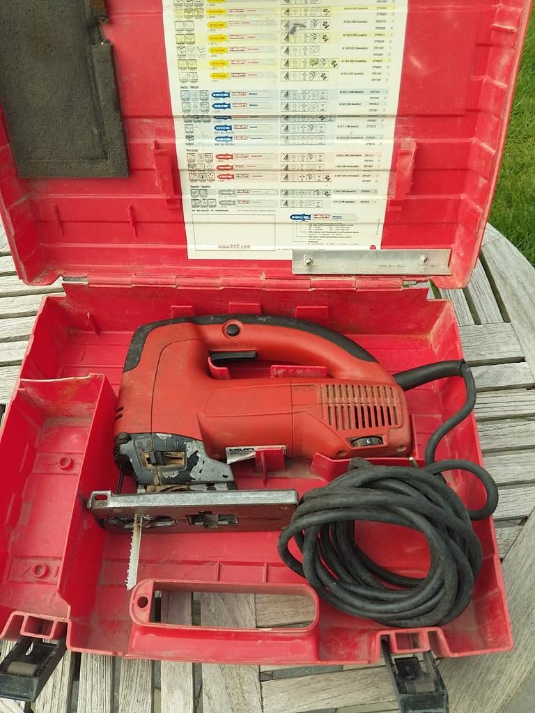 Decoupeerzaag hilti, Doe-het-zelf en Bouw, Gereedschap | Zaagmachines, Ophalen, Decoupeerzaag