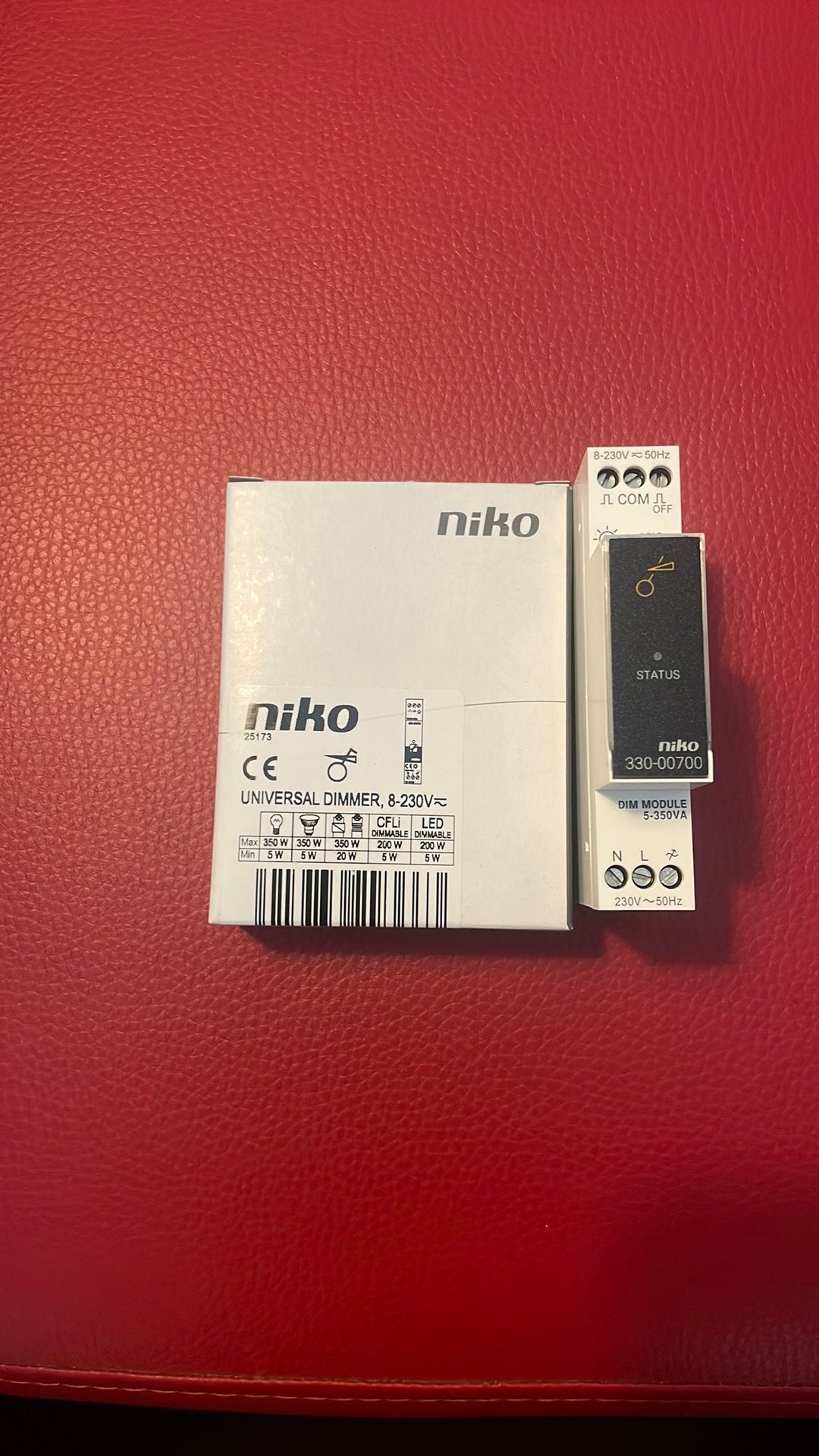 Niko universeel dimmers 330-00700, Doe-het-zelf en Bouw, Ophalen of Verzenden, Nieuw