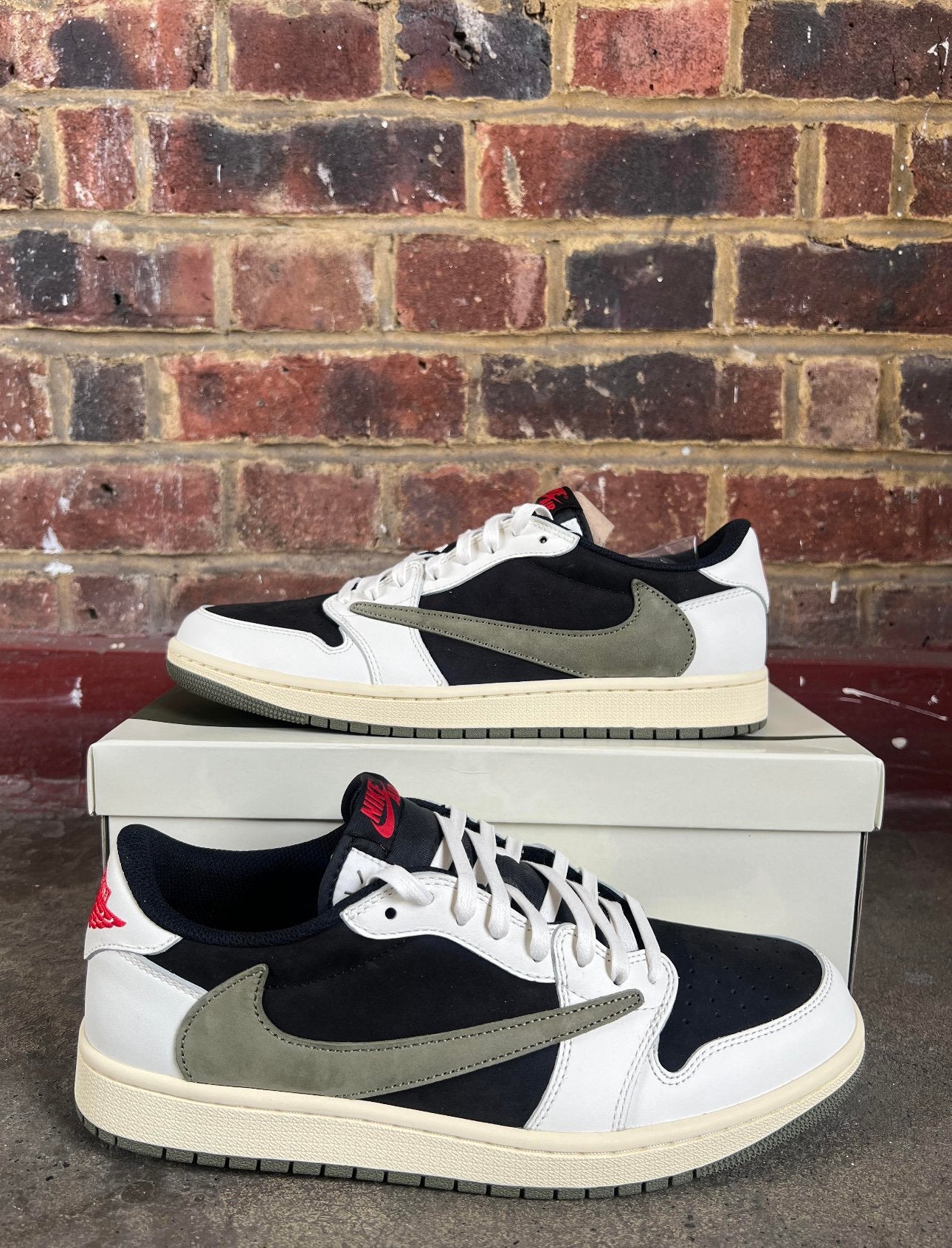 Nike air jordan 1 low travis scort olive green, Kleding | Heren, Schoenen, Zo goed als nieuw, Ophalen of Verzenden