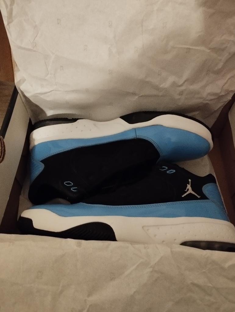 Nike Jordan Max Aura 2, Vêtements | Hommes, Chaussures, Enlèvement ou Envoi, Nike, Comme neuf, Bleu