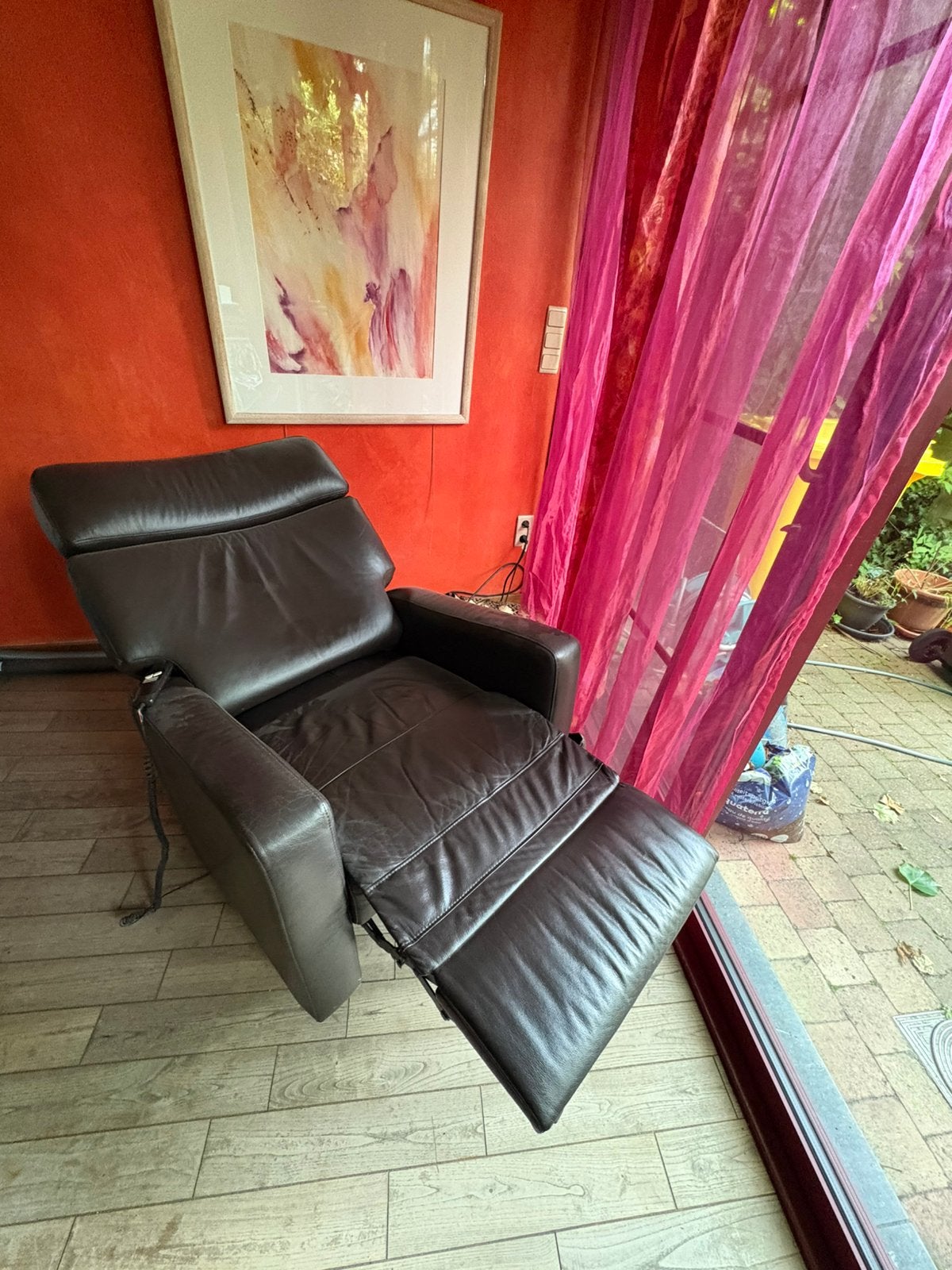 Relaxstoel, h 1m 07  b 83 cm  uitgeklapt 1m52 kleur bruin, Ophalen, Zo goed als nieuw, 75 tot 100 cm, Leer
