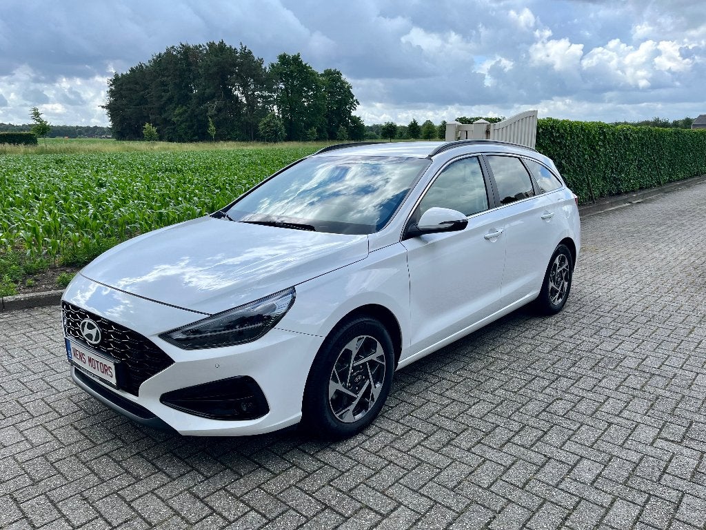 Hyundai i30 Wagon 1.0 T-GDi 2025 Carplay/Camera/ Garantie!!, Auto's, Voorwielaandrijving, Stof, Wit, Lane Keeping Assist