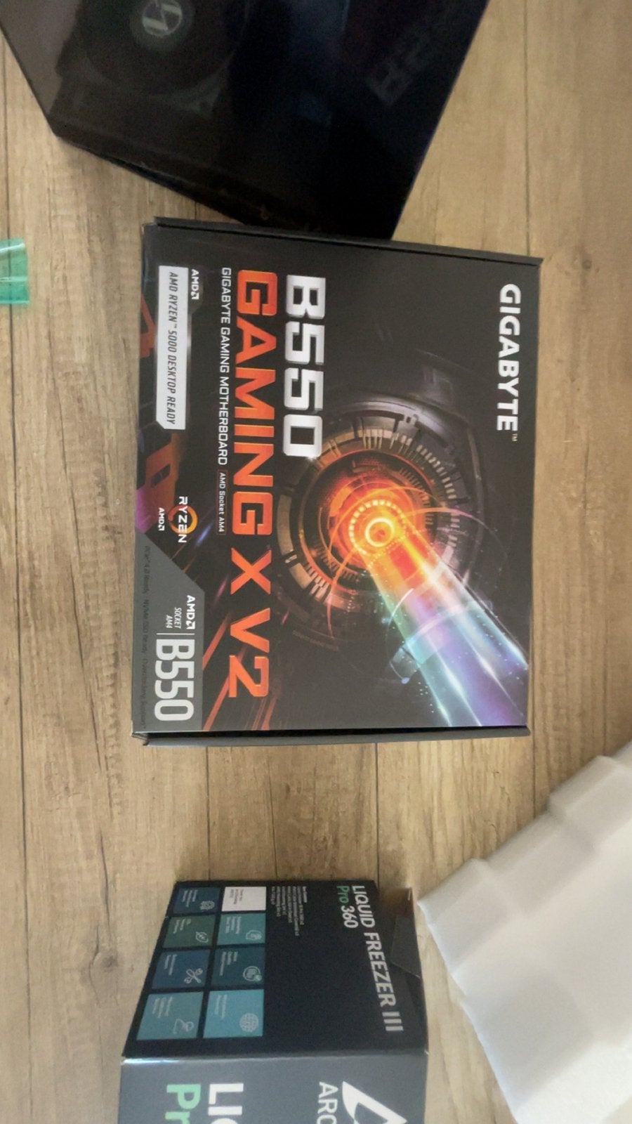 Gigabyte B550 Gaming X V2 AM4 Moederbord – Nieuw, Computers en Software, Moederborden, Zo goed als nieuw, Ophalen