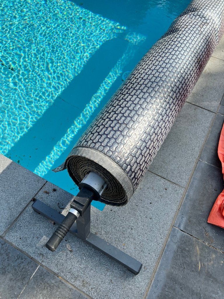 Enrouleur + couverture de piscine, Jardin & Terrasse, Enlèvement, Utilisé, Couverture de piscine
