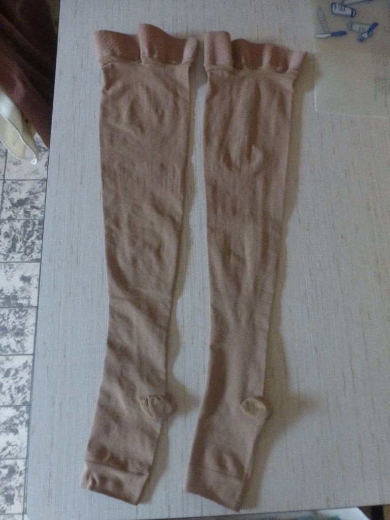 Bas médicaux de contention, de compression classe 2,T:medium, Enlèvement ou Envoi
