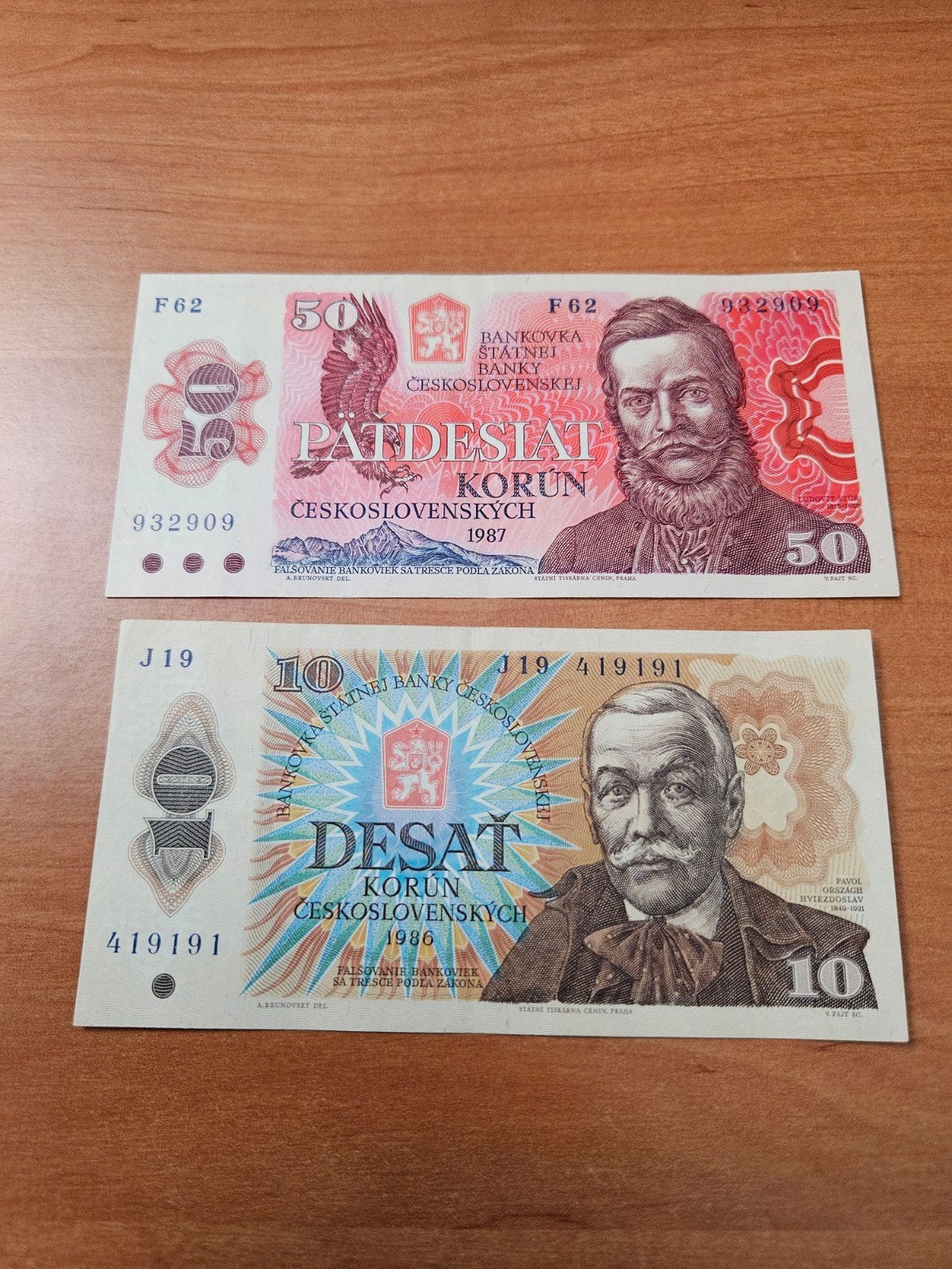 10 en 50 korun Tsjechië set, Ophalen of Verzenden, Bankbiljetten