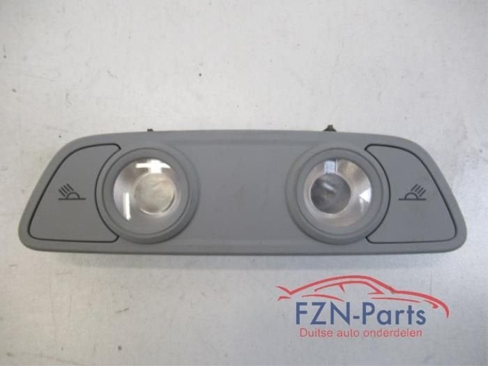 Audi A4 8W Binnenverlichting Achterzijde (8W0947111), Ophalen of Verzenden, Gebruikt