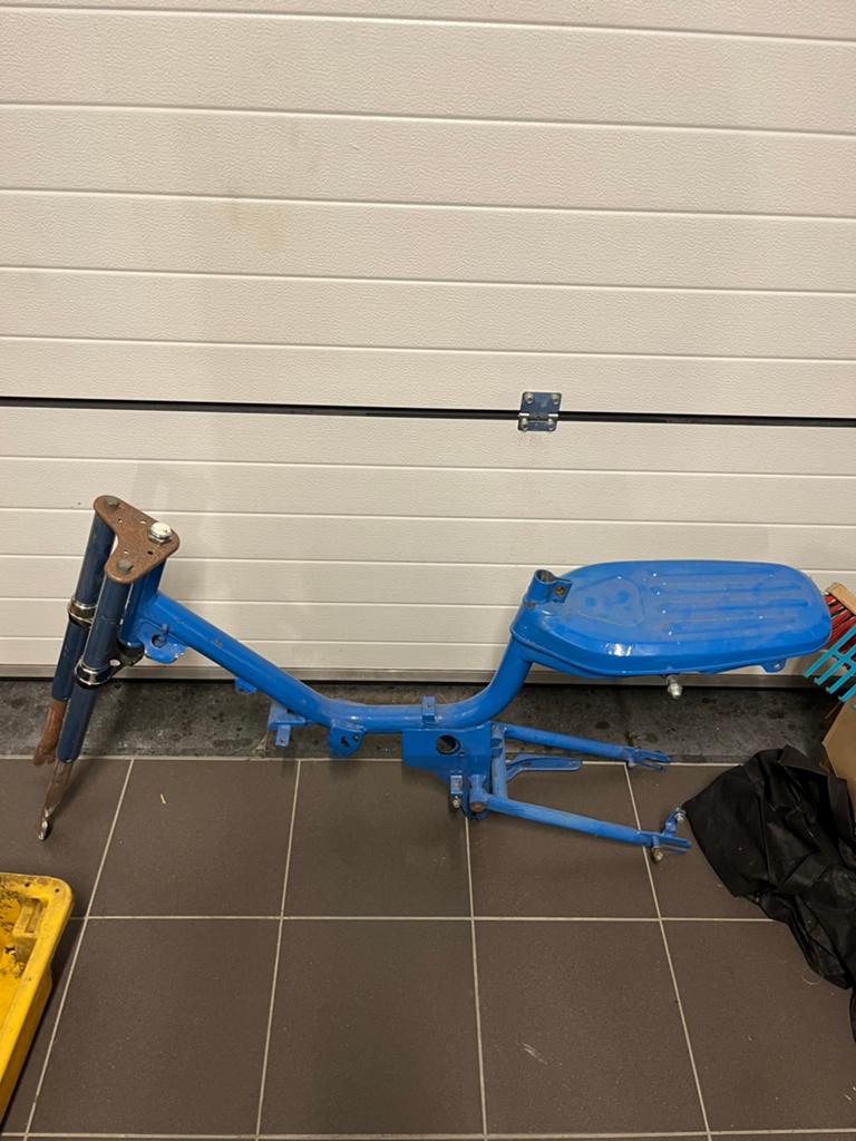 Lot onderdelen honda amigo novio, Fietsen en Brommers, Brommeronderdelen | Oldtimers, Ophalen, Zo goed als nieuw