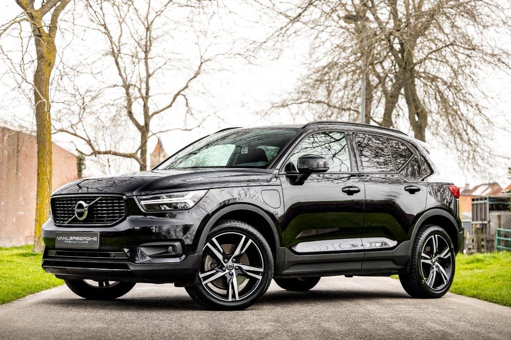 Volvo XC40 T4 R-Design * Camera * LED * ACC * BTW * 1owner, Zwart, 5 zetels, 5 deurs, Hybride Elektrisch/Benzine