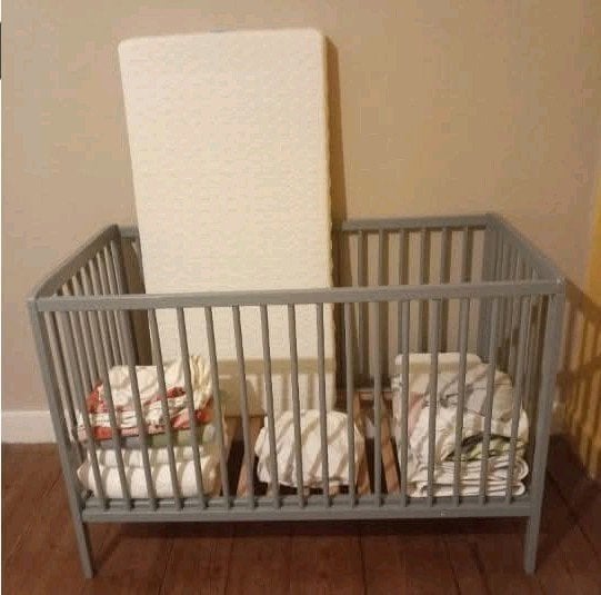 babybed, Kinderen en Baby's, Ophalen, Zo goed als nieuw, Jongetje of Meisje