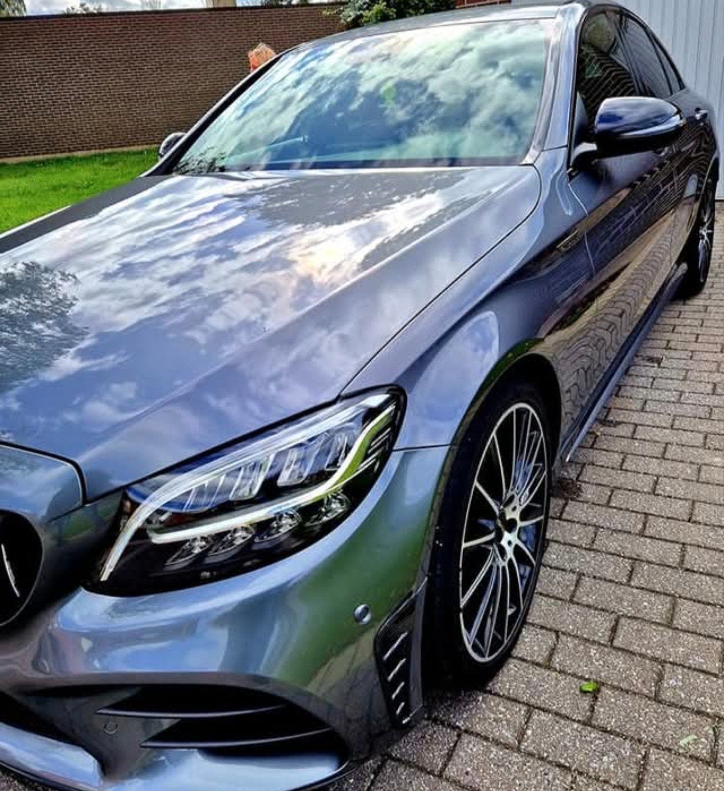 Mercedes c220 2018/1999 cc in heel goede staat .Alle technol, Auto's, Lederen bekleding, Elektrisch, Grijs, Particulier