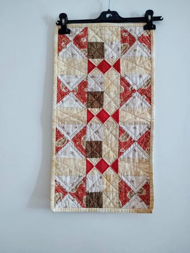 Chemin de table FAIT MAIN 63 X 34 cm, Enlèvement, Comme neuf