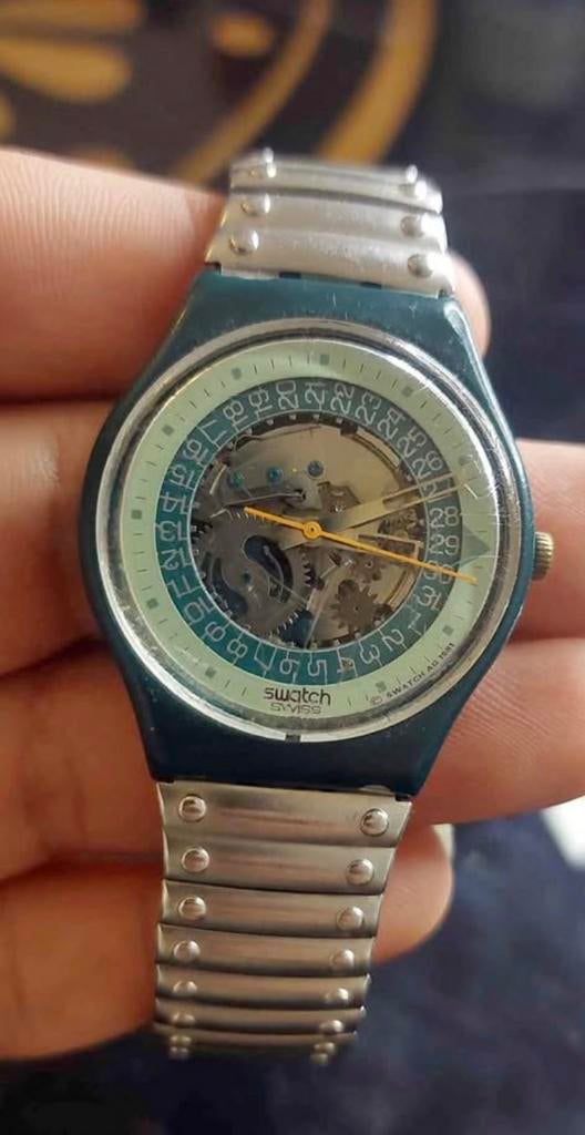 Swatch-horloge, Ophalen
