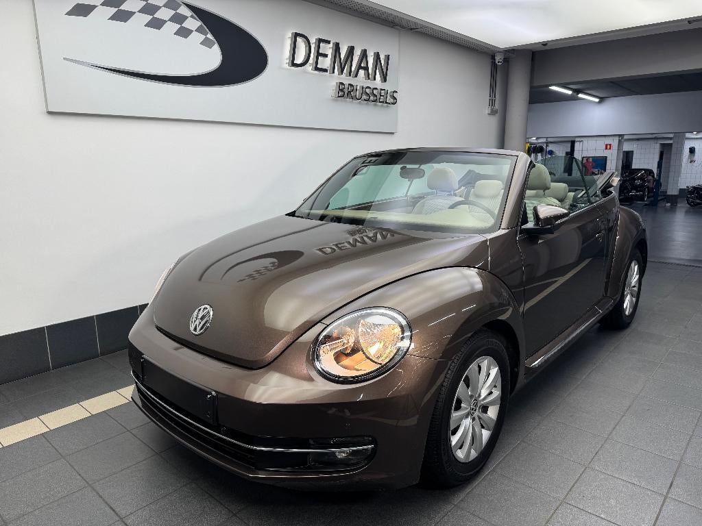 Volkswagen New Beetle metaalbruin Cab 1.2 TSI, Voorwielaandrijving, 4 zetels, Stof, 4 cilinders