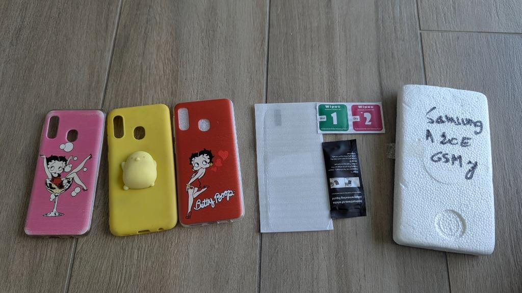 Coques et lunettes Samsung A20E, Enlèvement ou Envoi, Neuf