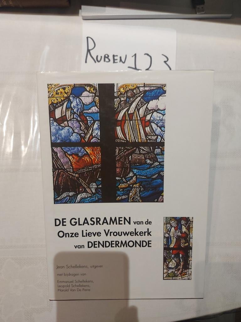 De glasramen van de Onze Vrouwekerk van Dendermonde, Enlèvement ou Envoi, Comme neuf