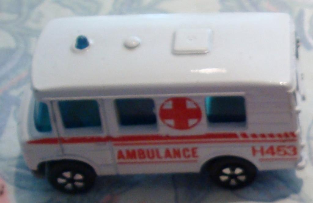 Ambulance Mercedes-Benz 508D Van H453 Playart 7167 années 70, Enlèvement ou Envoi, Utilisé