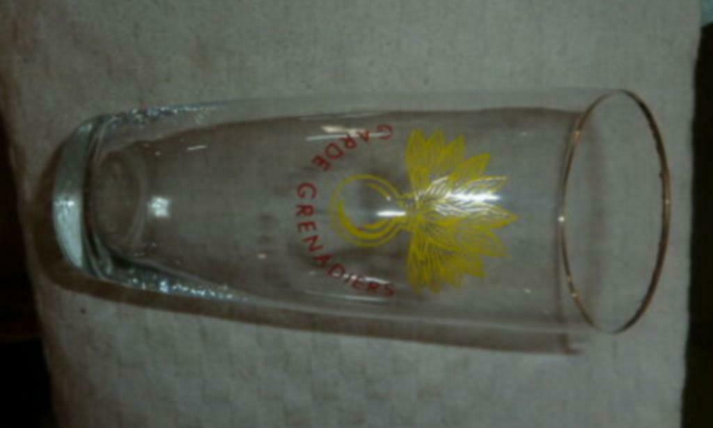 #C bier glas GARDE GRENADIERS, Enlèvement ou Envoi, Neuf, Verre à bière