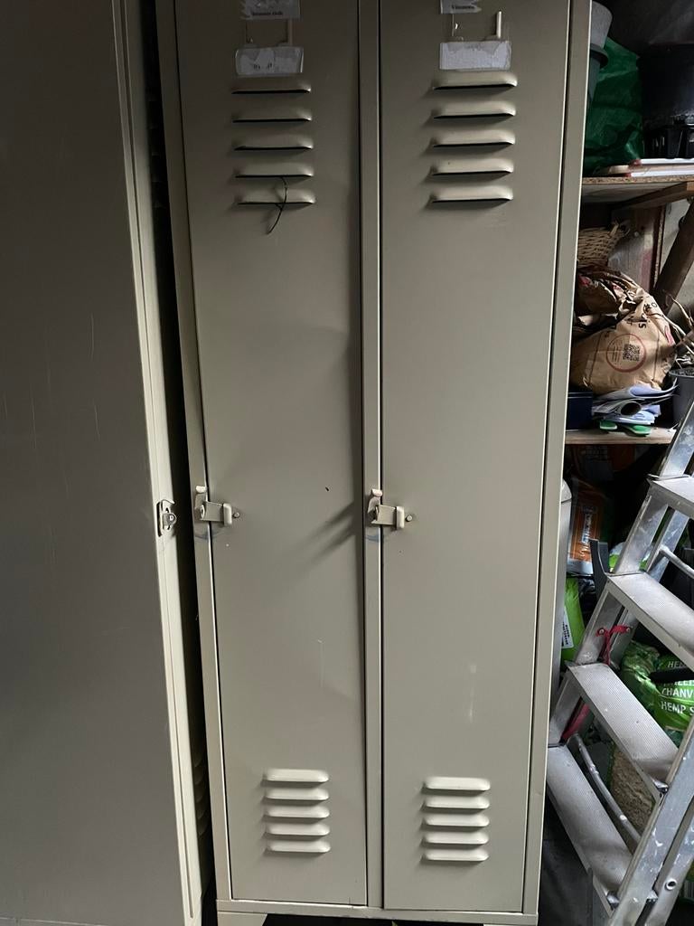 Armoire métallique, Maison & Meubles, Armoires | Casiers, Enlèvement, Utilisé