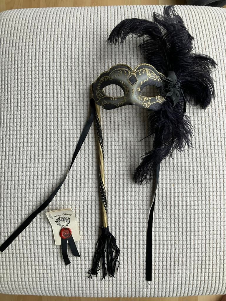 Masque vénitien fait main avec certificat, Hobby & Loisirs créatifs, Articles de fête, Comme neuf, Enlèvement ou Envoi