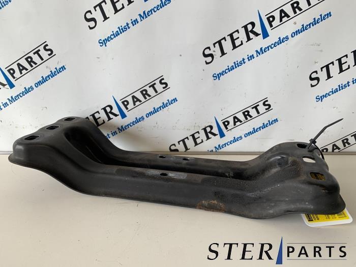 Support boîte de vitesse d'un Mercedes C-Klasse, Enlèvement ou Envoi, 3 mois de garantie, Utilisé, Mercedes-Benz
