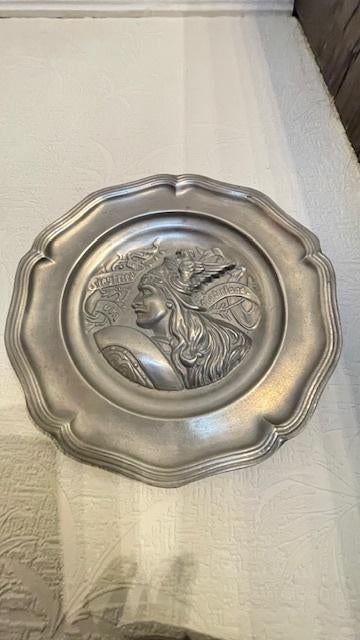 Tinnen schotel Siegfried von Niederland, Antiek en Kunst, Antiek | Tin, Ophalen of Verzenden