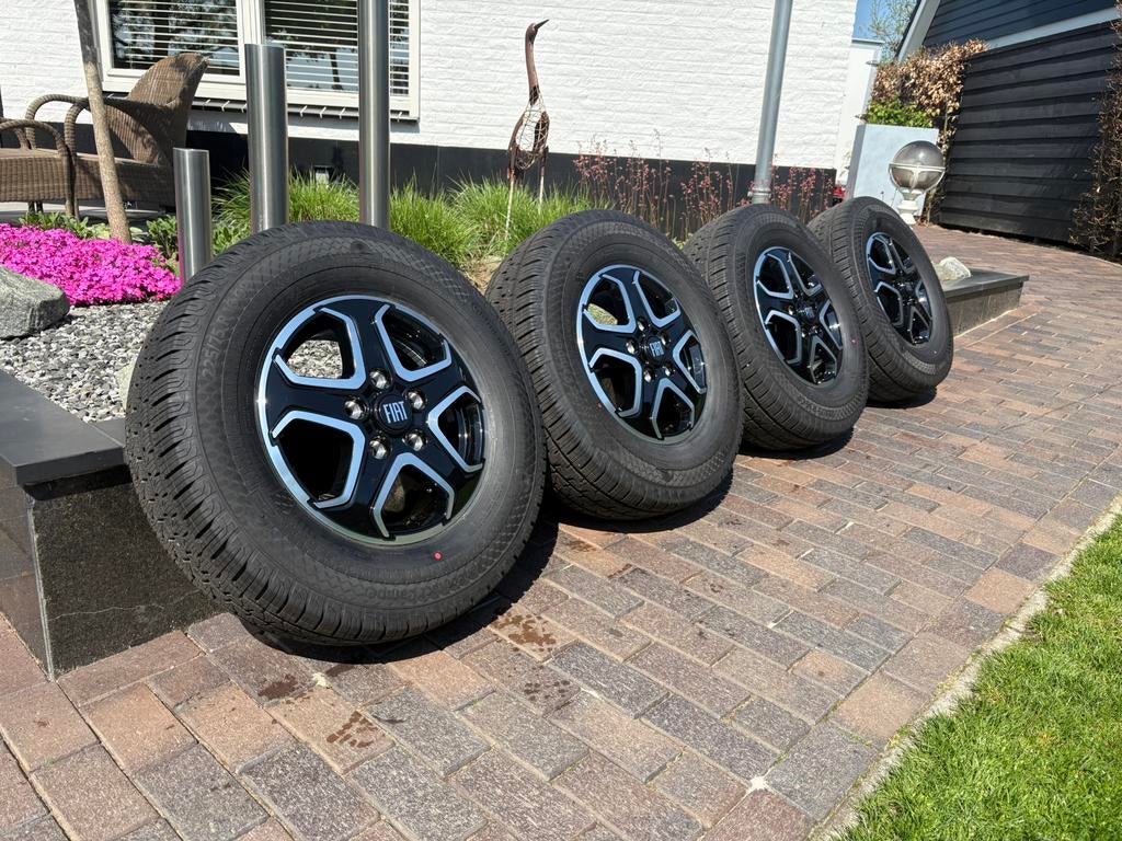16 inch Fiat Ducato 5x130 velgen 4 seizoenbanden NIEUW! 1km, Auto-onderdelen, Banden en Velgen, 16 inch, Ophalen of Verzenden