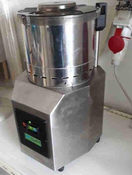 Keuken robot, Ophalen