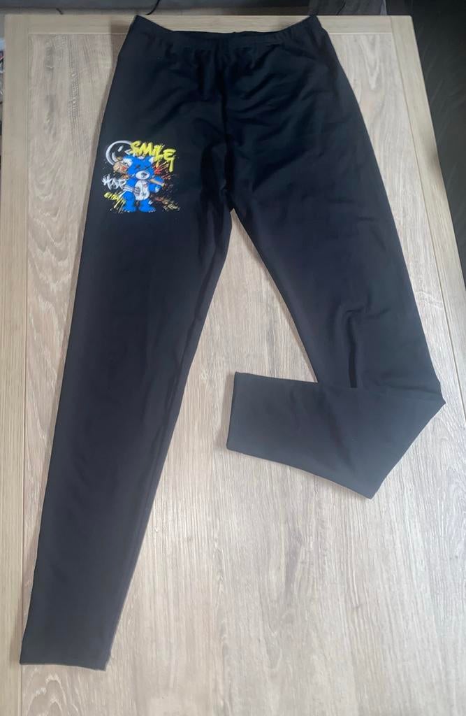 🔥 Legging - nieuw - blauw beertje in graffiti stijl - XS, Kleding | Dames, Ophalen of Verzenden, Zo goed als nieuw, Zwart, Legging