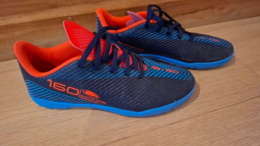 Voetbalschoenen kipsta 36, Ophalen of Verzenden