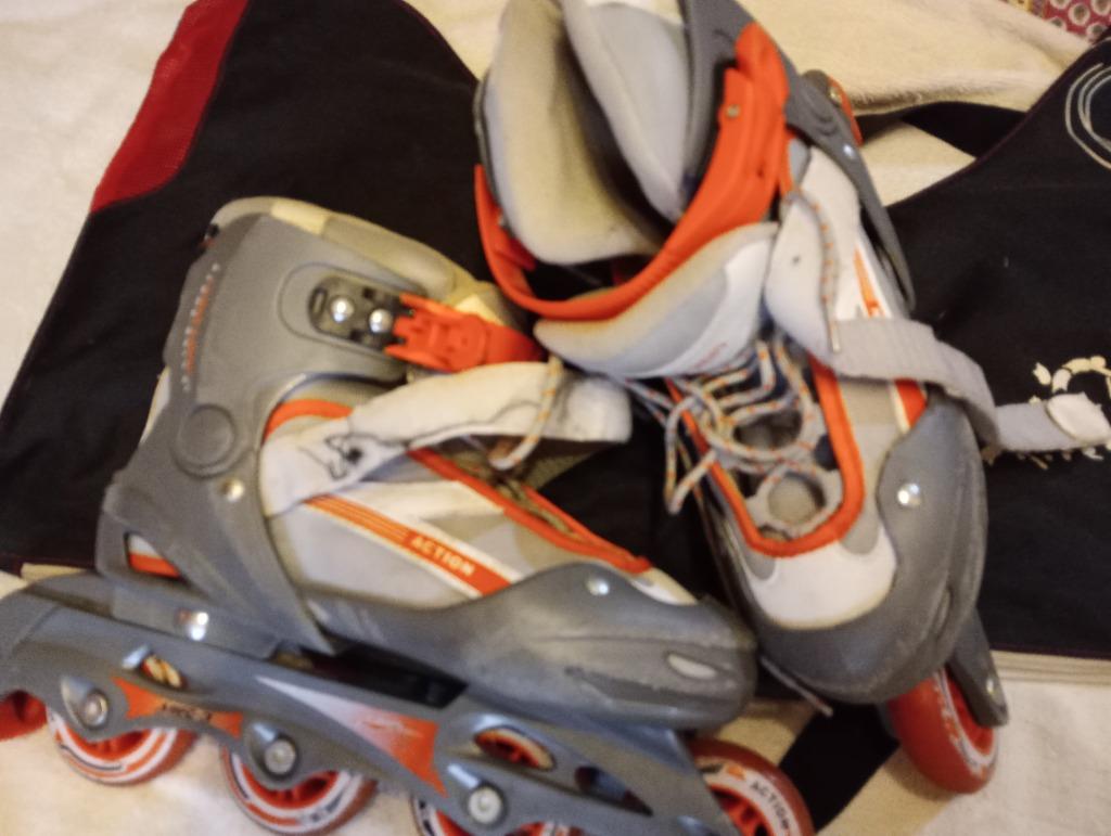 skates mt 35-36 in draagzak, Sports & Fitness, Patins à roulettes alignées, Autres marques, Rollers 4 roues en ligne, Comme neuf