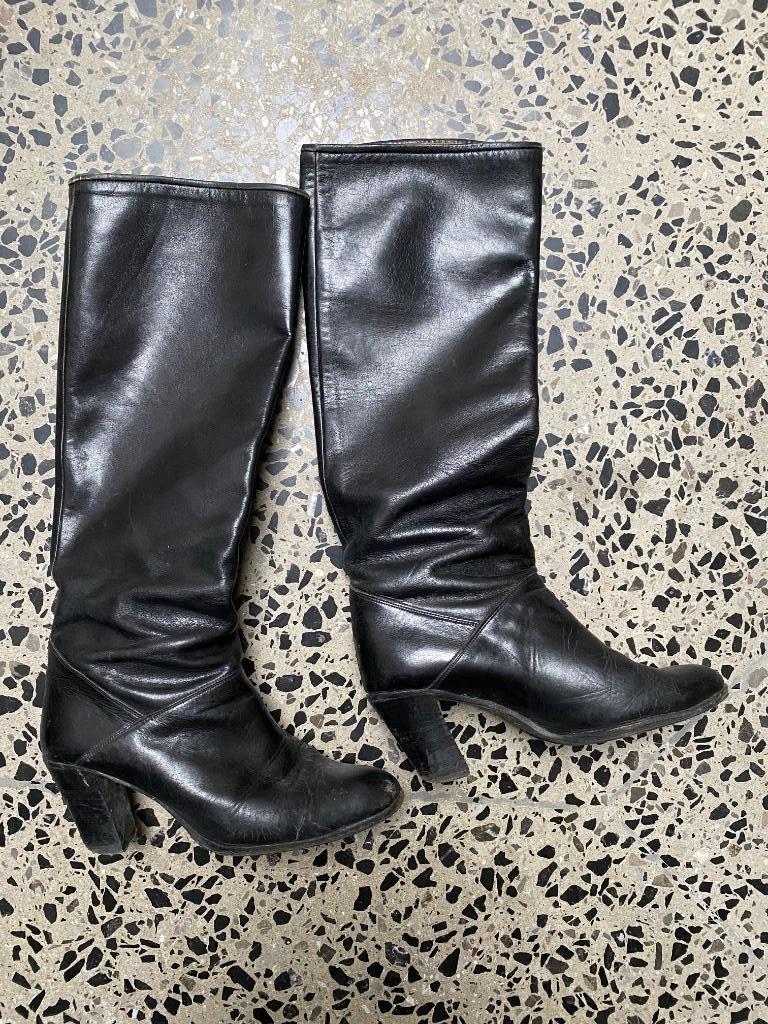 Bottes en cuir noir doublées en cuir cognac, Sans marque, Enlèvement, Porté, Bottes hautes