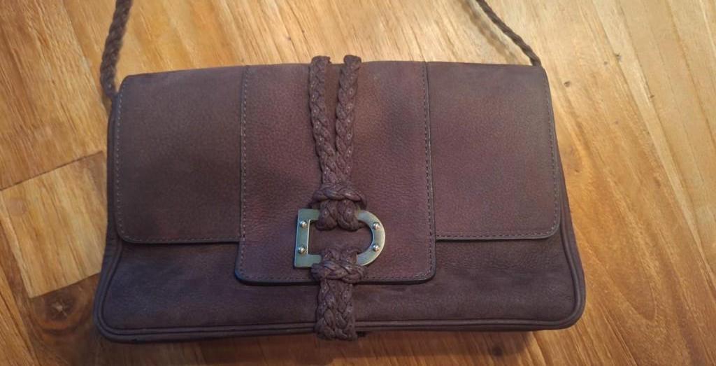 Delvaux schoudertas Colette PM bruin nubuck, Handtassen en Accessoires, Overige merken, Gebruikt, Bruin, Ophalen of Verzenden