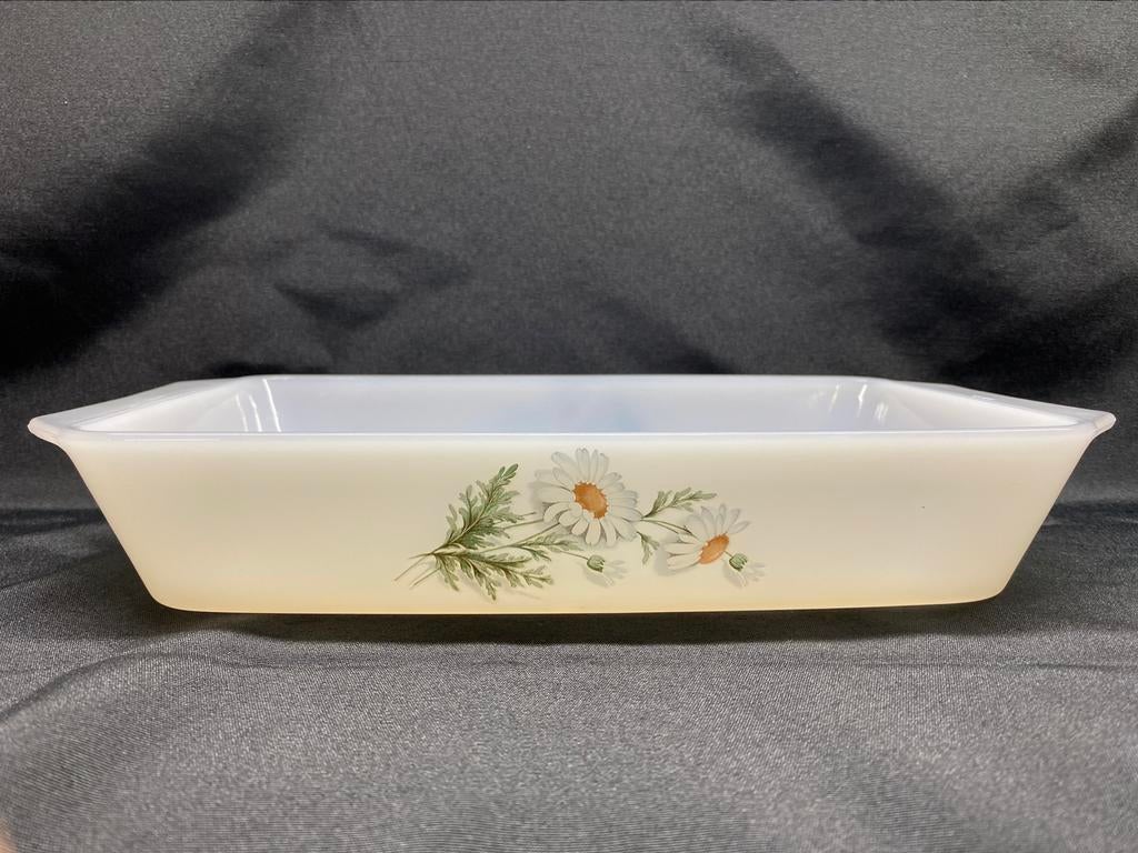 Arcopal “Daisy Flower” grote ovenschaal uit de jaren ‘60, Ophalen of Verzenden