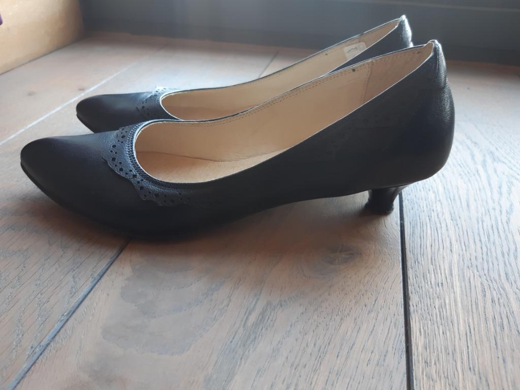 zwarte lederen pumps Koxko - zo goed als nieuw - maat 38, Kleding | Dames, Schoenen, Koxko, Pumps, Zwart, Ophalen of Verzenden