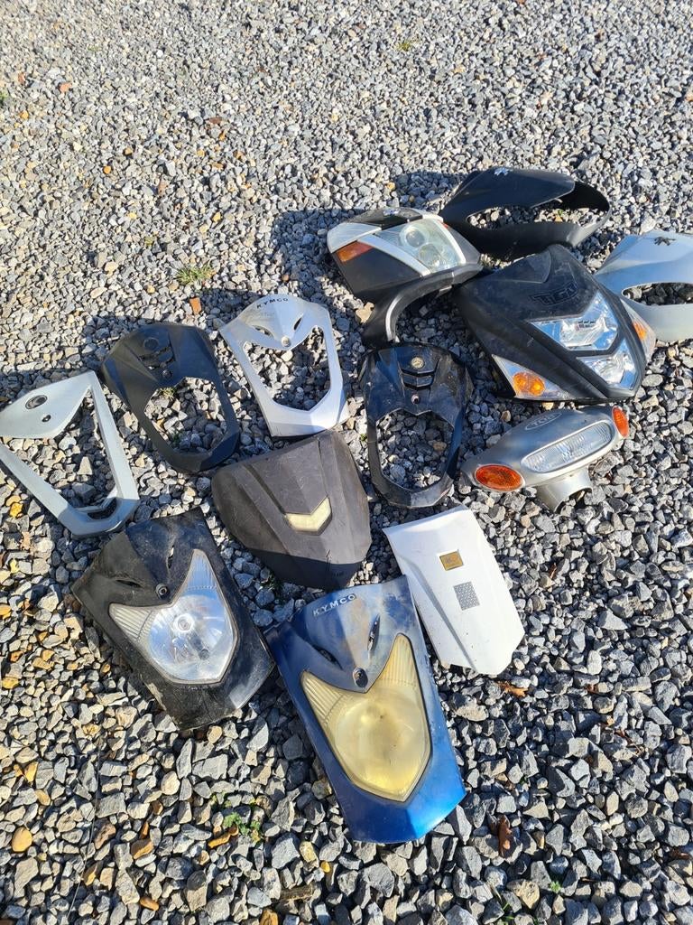 Voorkappen diverse modellen 50cc scooter en koplampen, Fietsen en Brommers, Brommeronderdelen | Algemeen, Ophalen of Verzenden