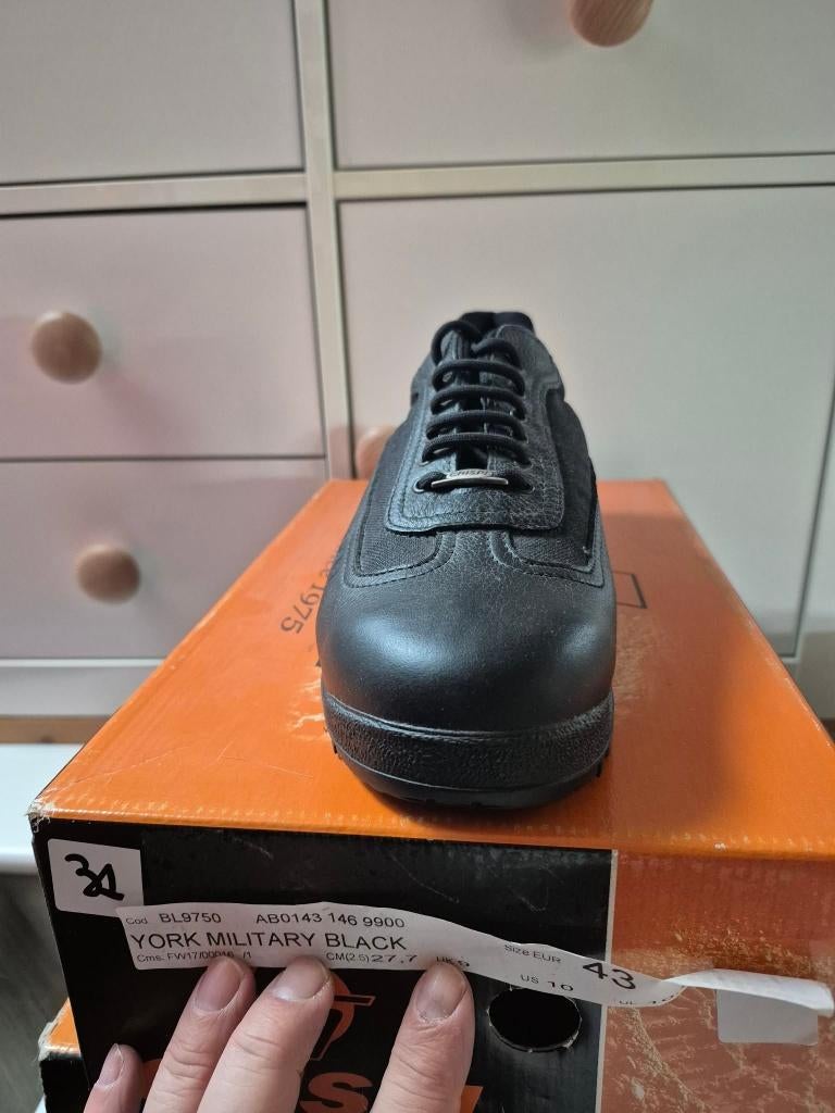 Chaussures Crispi YORK Military Black Neuves P43, Neuf, Crispi, Enlèvement ou Envoi, Chaussures à lacets