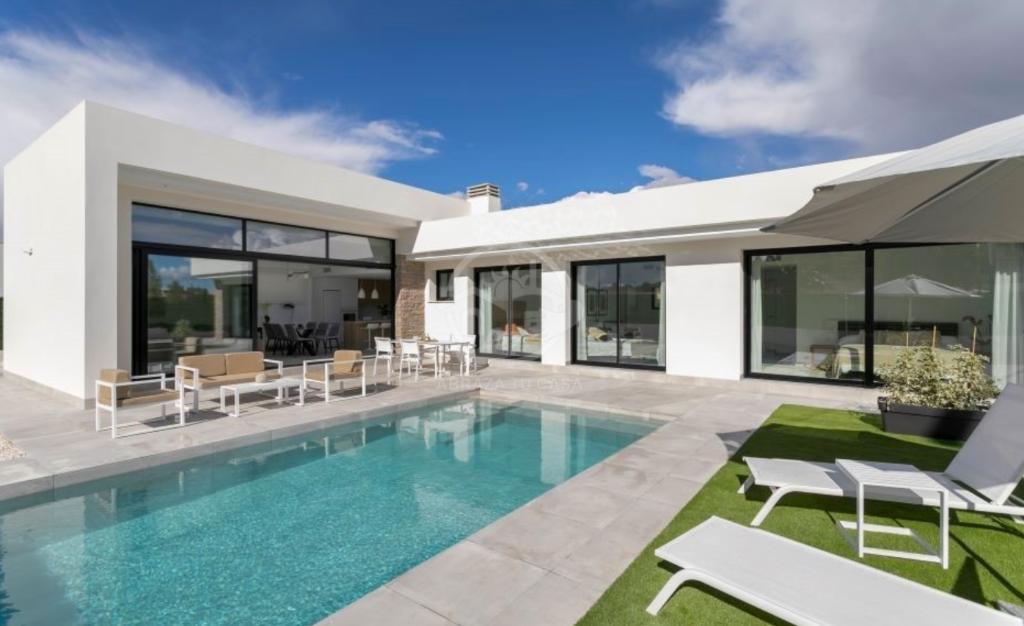 INSTAPKLARE luxe villa op een 540 m² perceel Costa Calida, Immo, Buitenland, Spanje, Woonhuis, Dorp