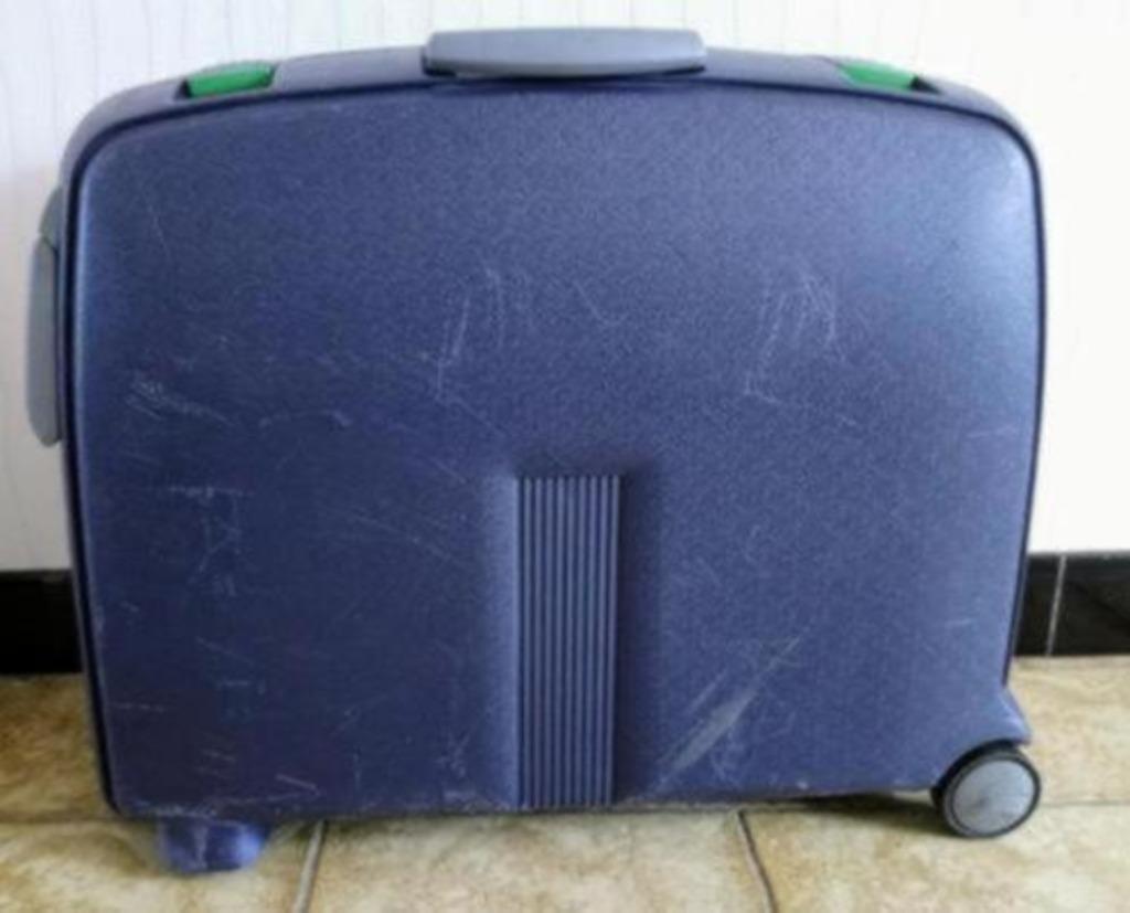 SAMSONITE : Valise vintage bleu marine., Plastique dur, Enlèvement, Utilisé, 60 à 70 cm