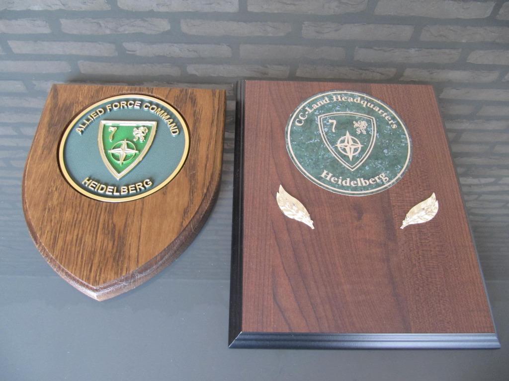 Quartier général de l'OTAN à Heidelberg - emblèmes, Enlèvement ou Envoi, Armée de terre, Emblème ou Badge