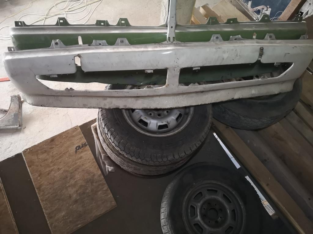 Bas de face avant bmw e21, Avant, BMW